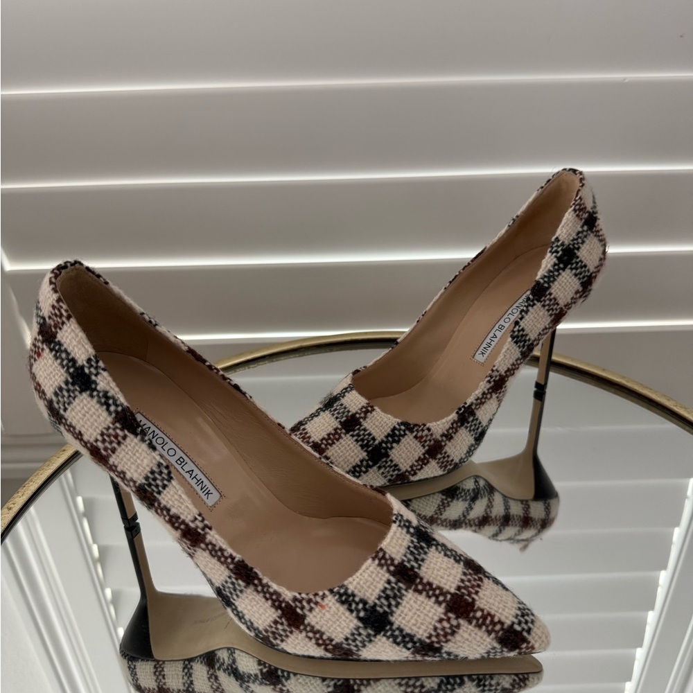 MANOLO BLAHNIK 90mm BB pumps